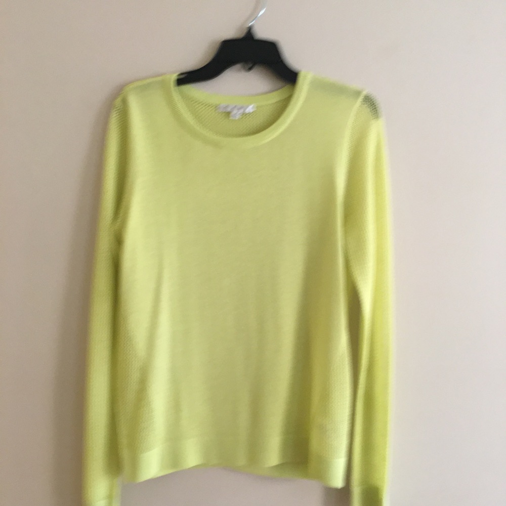 Cabi Lime Split Back Long Sleeve Pullover And Cam… - image 7